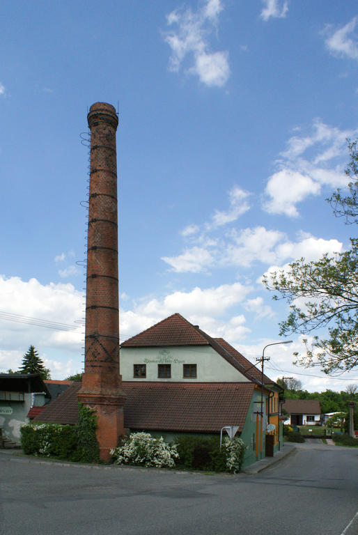 Pivovarsky Dvur Lipan ตีน นาด โวลตาวู ภายนอก รูปภาพ